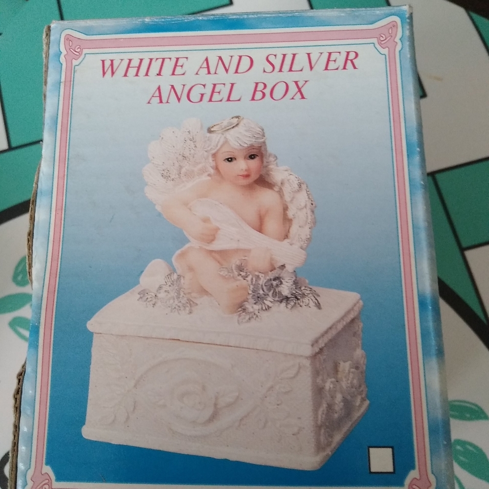 Keepsake box